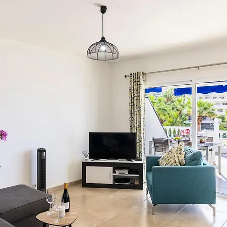 The Daisies - Sunny, Modern 2 Bedroom Acantilado de los Gigantes