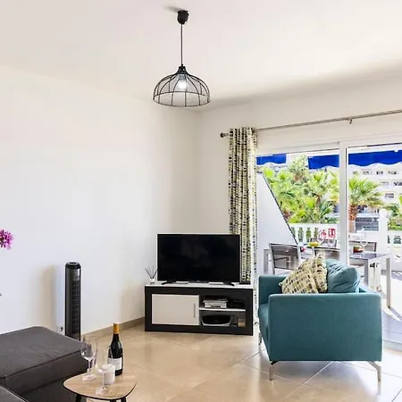 The Daisies - Sunny, Modern 2 Bedroom Appartement