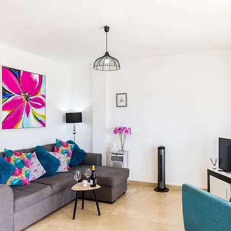 The Daisies - Sunny, Modern 2 Bedroom Apartament Acantilado de los Gigantes