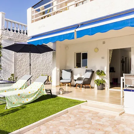 Apartment The Daisies - Sunny, Modern 2 Bedroom *